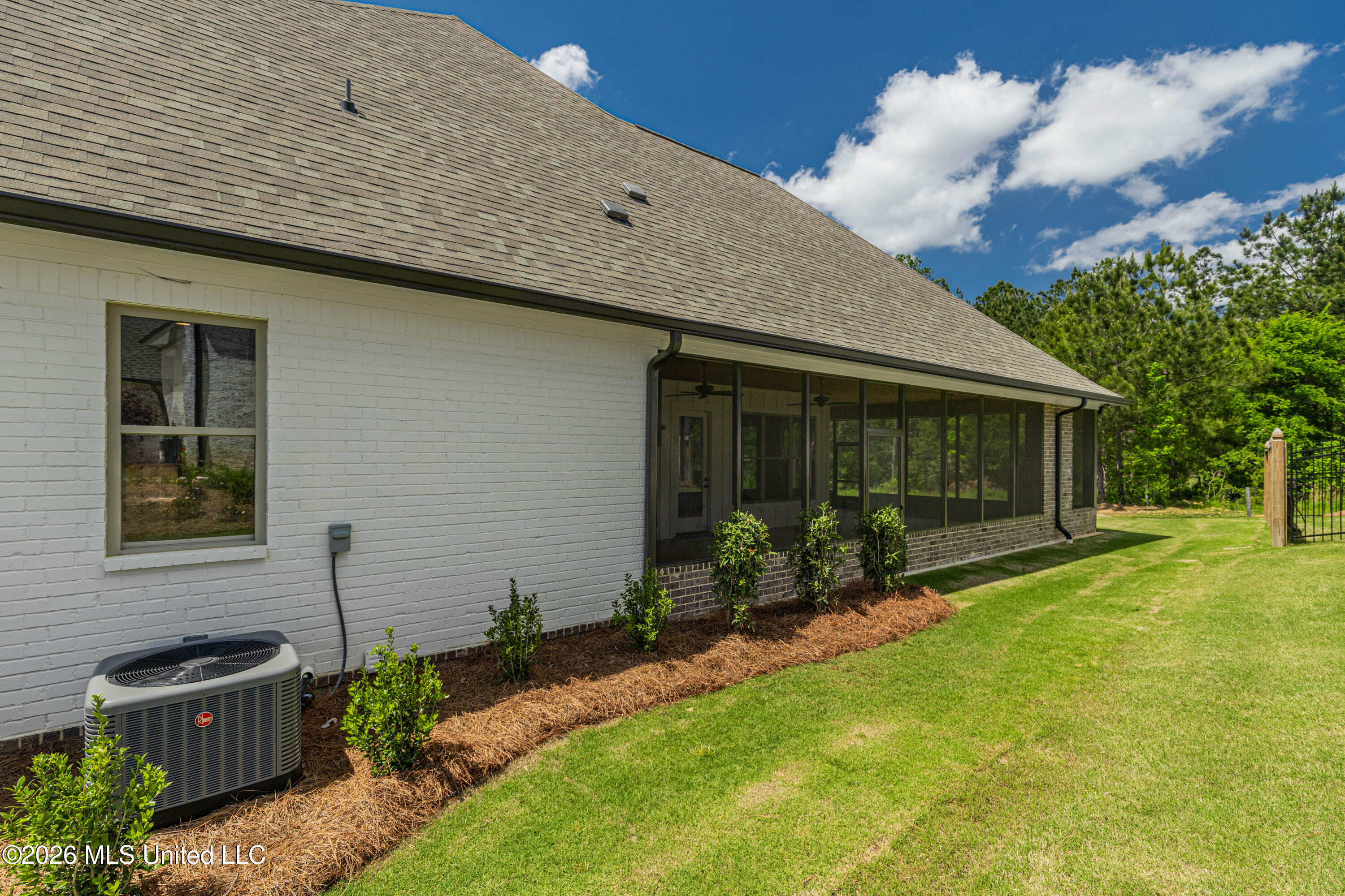 629 Big Vly Loop Flowood, MS 39232 - Photo 10 of 68 IMG_8429-Edit