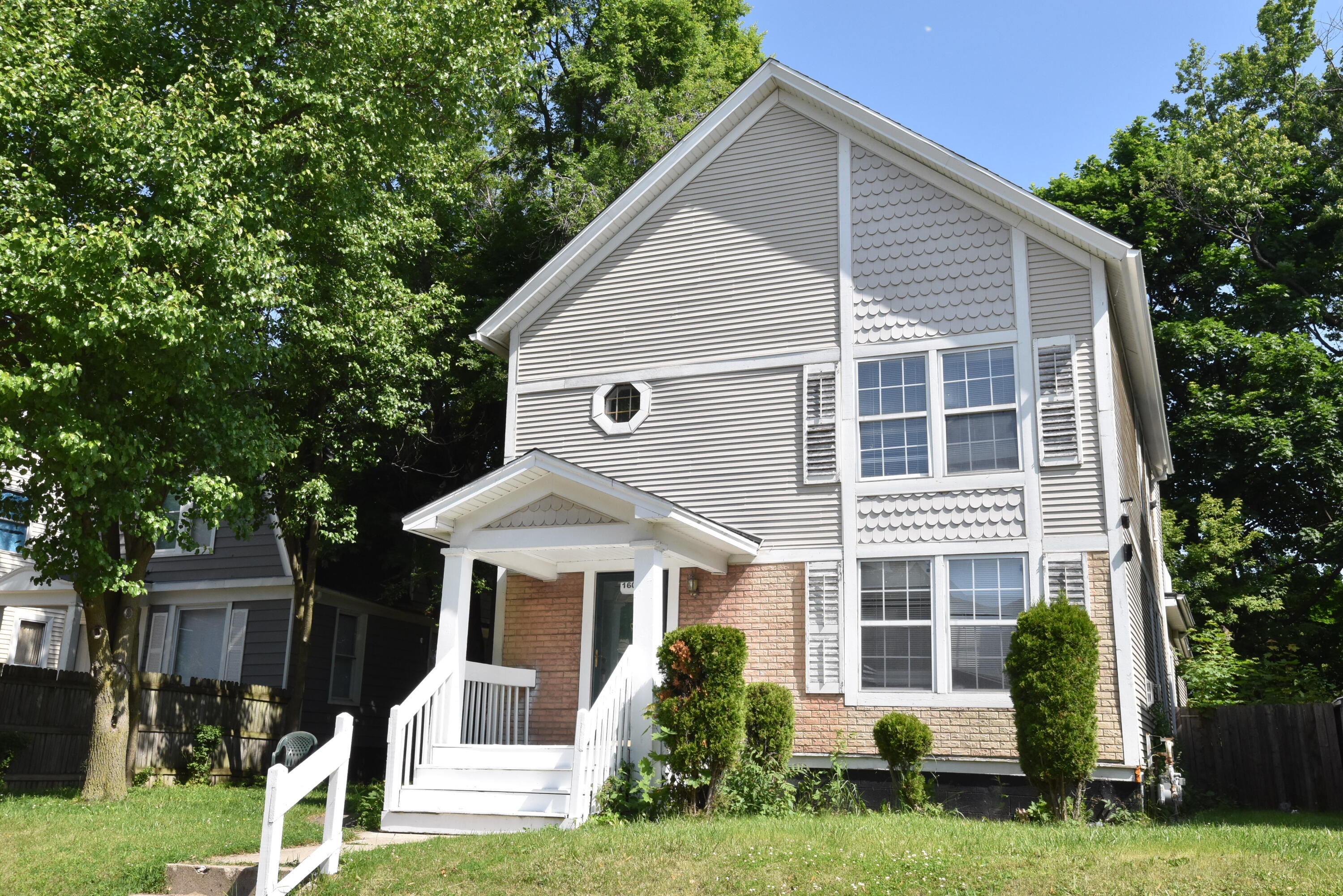 1600 Winslow Street Racine, WI 53404 - Photo 1 of 1 Front