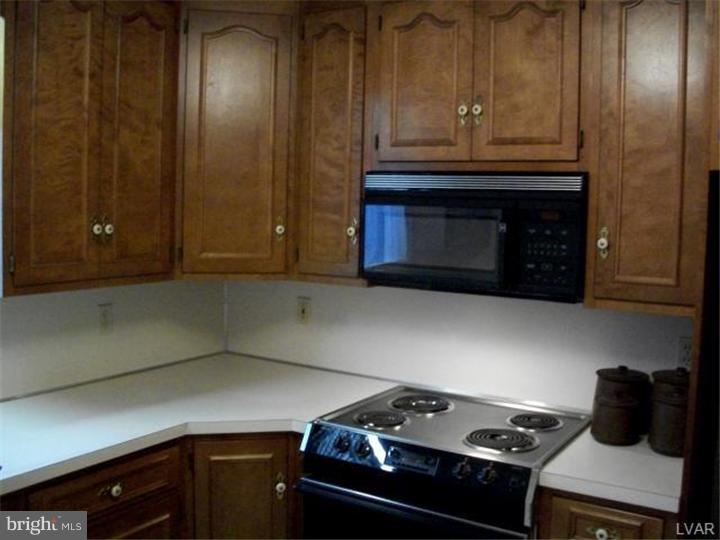 911-6 Cold Spring Road, Unit 6 Allentown, PA 18103 - Photo 9 of 17 Gallery Image 9