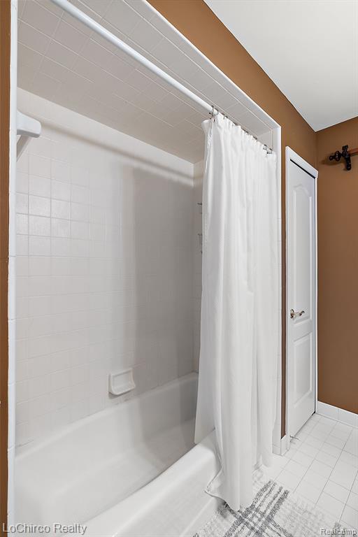1773 Skyline Drive Rochester Hills, MI 48306 - Photo 24 of 36