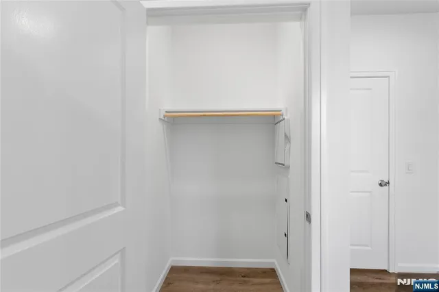 $2,345 | 51 East Main Street, Unit 210, Bergenfield, NJ 07621