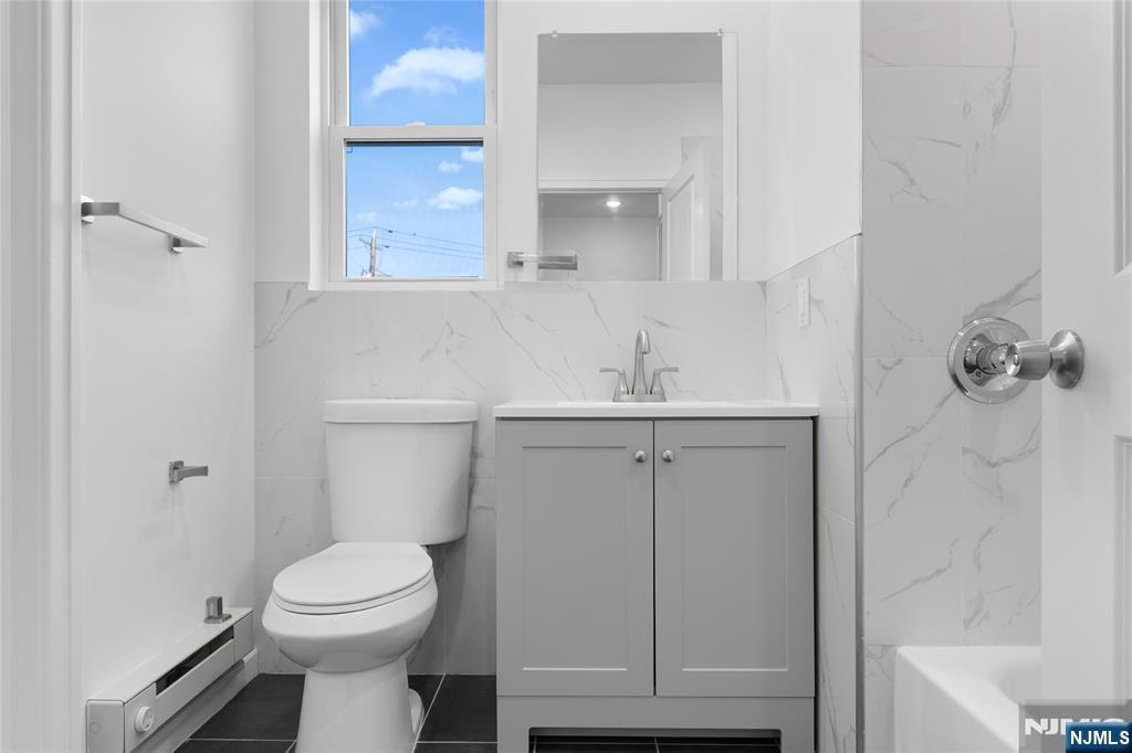 51 East Main Street, Unit 210 Bergenfield, NJ 07621 - Photo 20 of 28