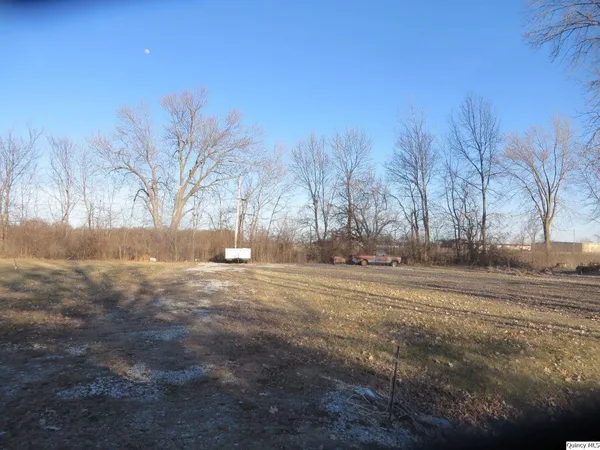 $25,000 | R8 Oakcrest Add Lots 4-6 Blk 5 Montebello, Hamilton, IL 62341