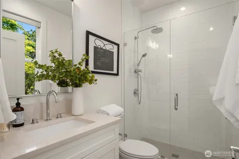 $624,950 | 7546 26th Avenue Northwest, Unit B, Seattle, WA 98117