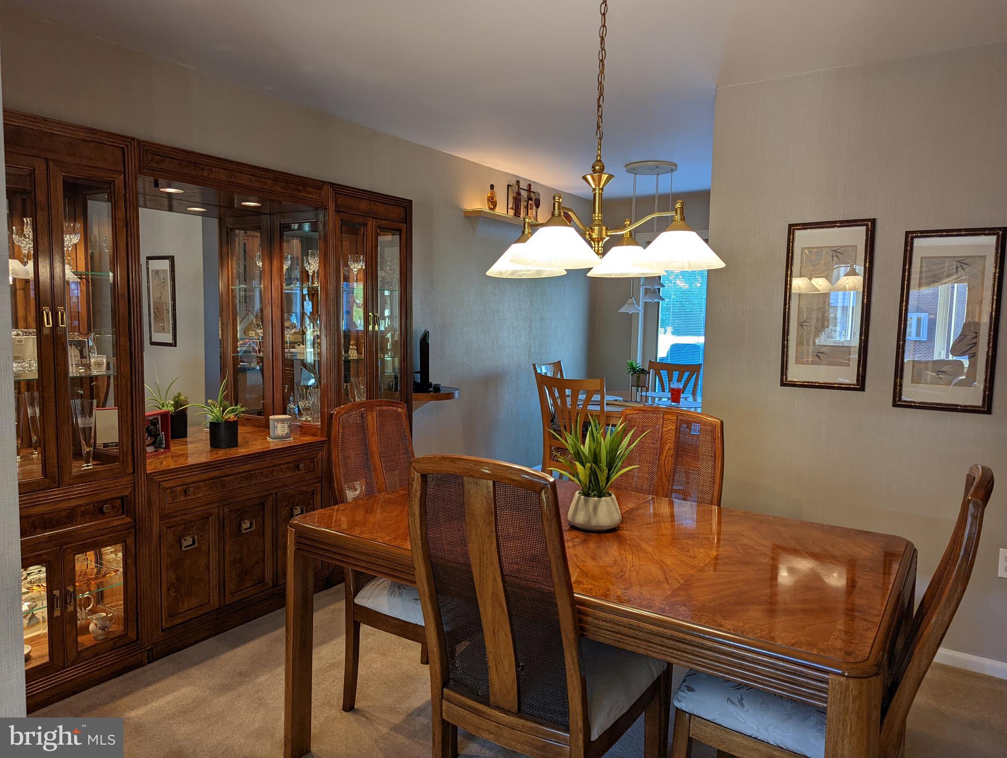 3975 Constance Road Philadelphia, PA 19114 - Photo 5 of 36 Dining Area