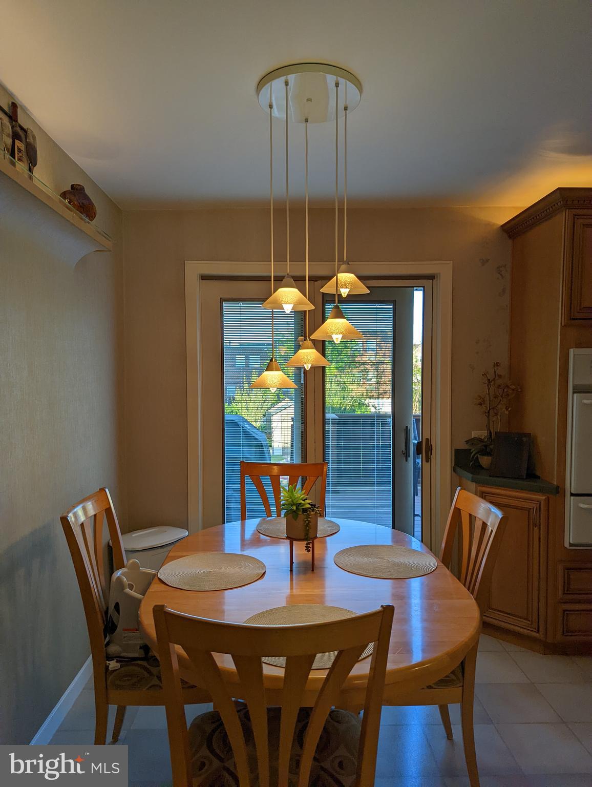 3975 Constance Road Philadelphia, PA 19114 - Photo 6 of 36 Eat-In Kitchen