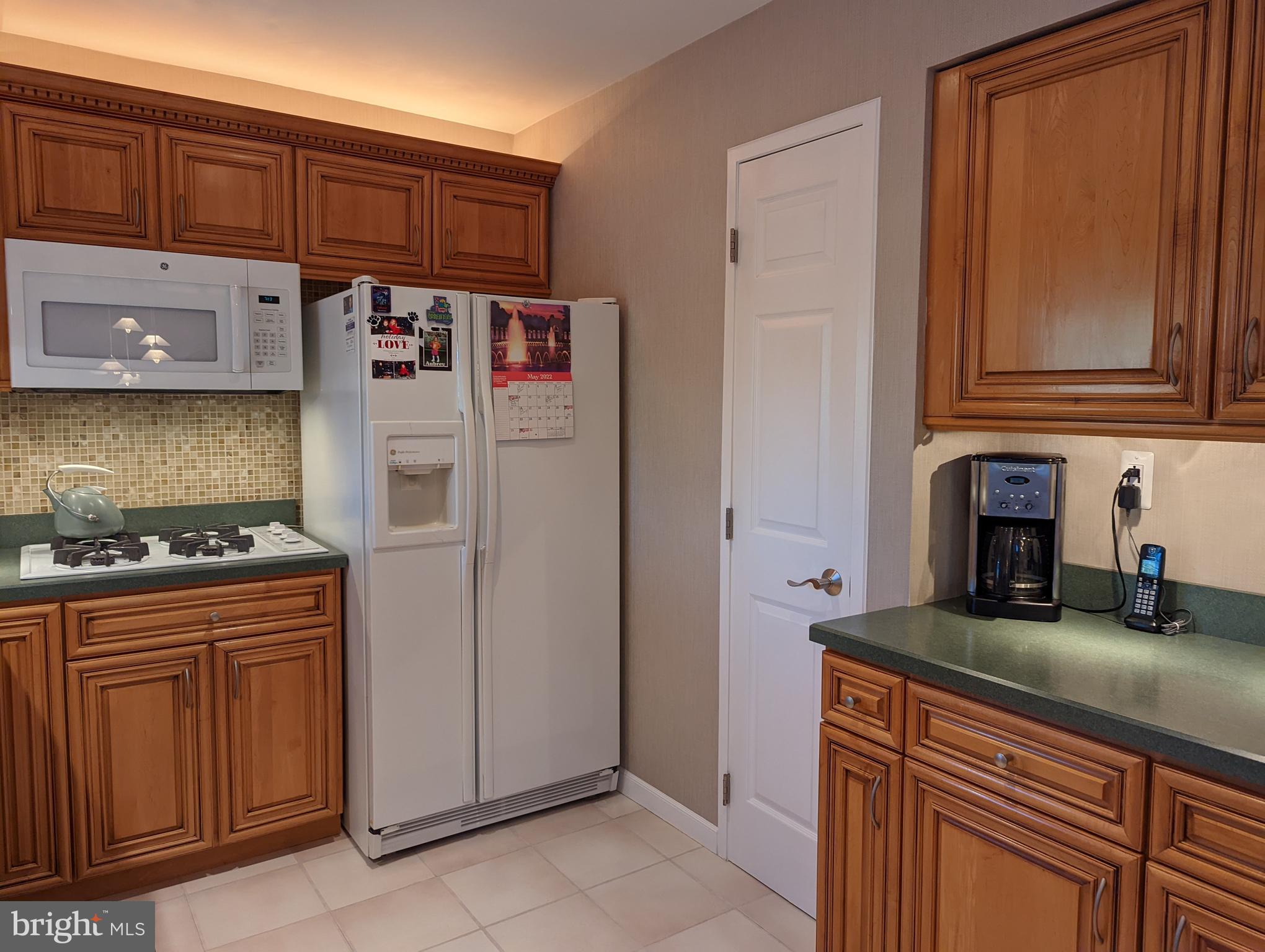3975 Constance Road Philadelphia, PA 19114 - Photo 8 of 36 Kitchen