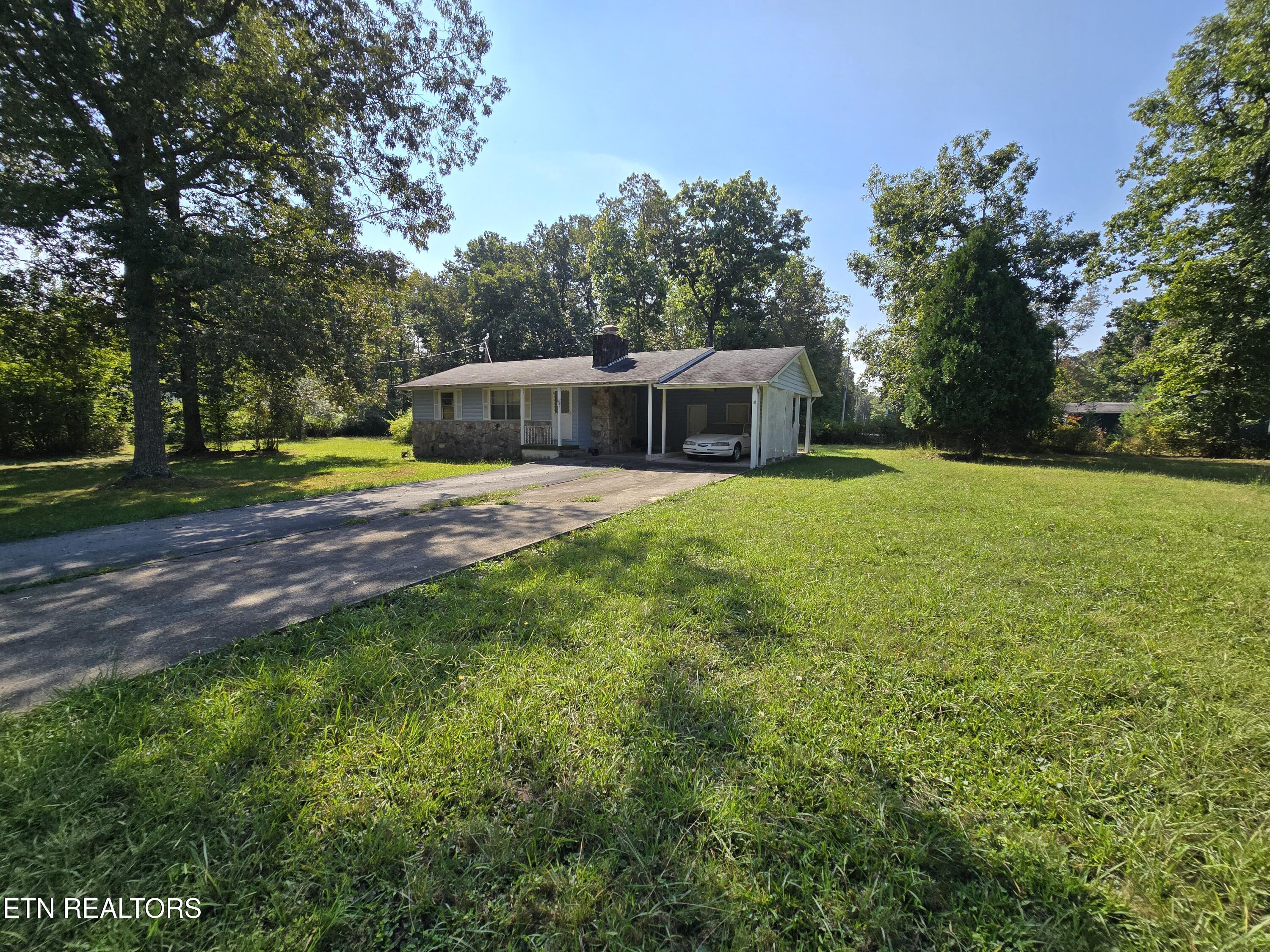 5118 Pawnee Road Crossville, TN 38572 - Photo 2 of 29 20260921_102530