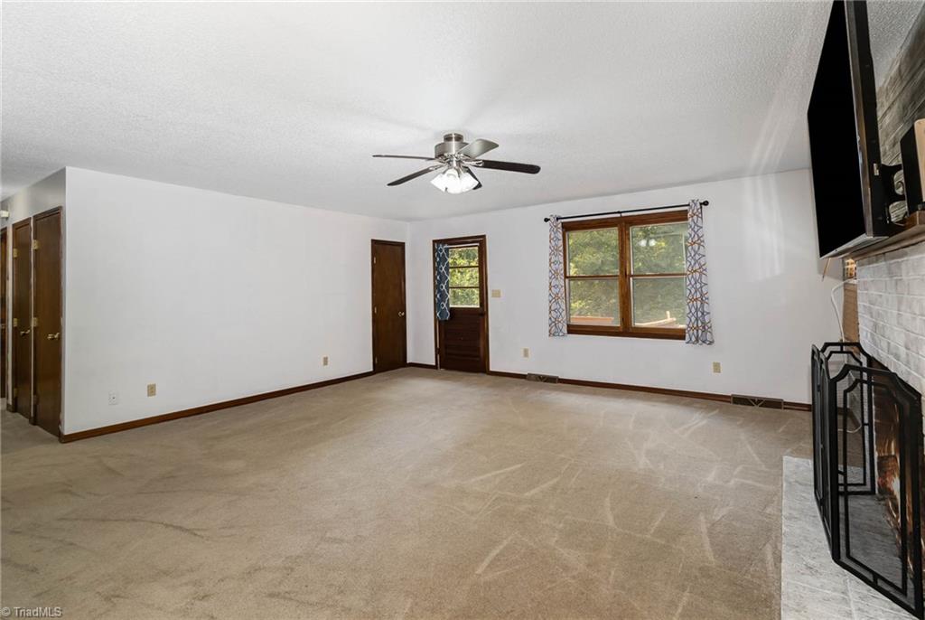 1139 Milling Road Mocksville, NC 27028 - Photo 5 of 29 Gallery Image 5