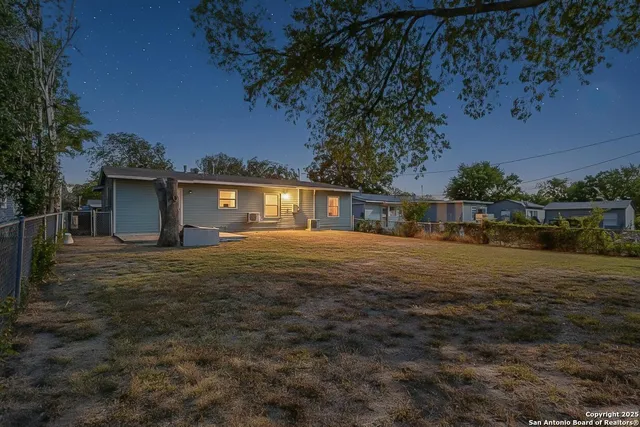 $1,650 | 138 Lively Drive, San Antonio, TX 78213