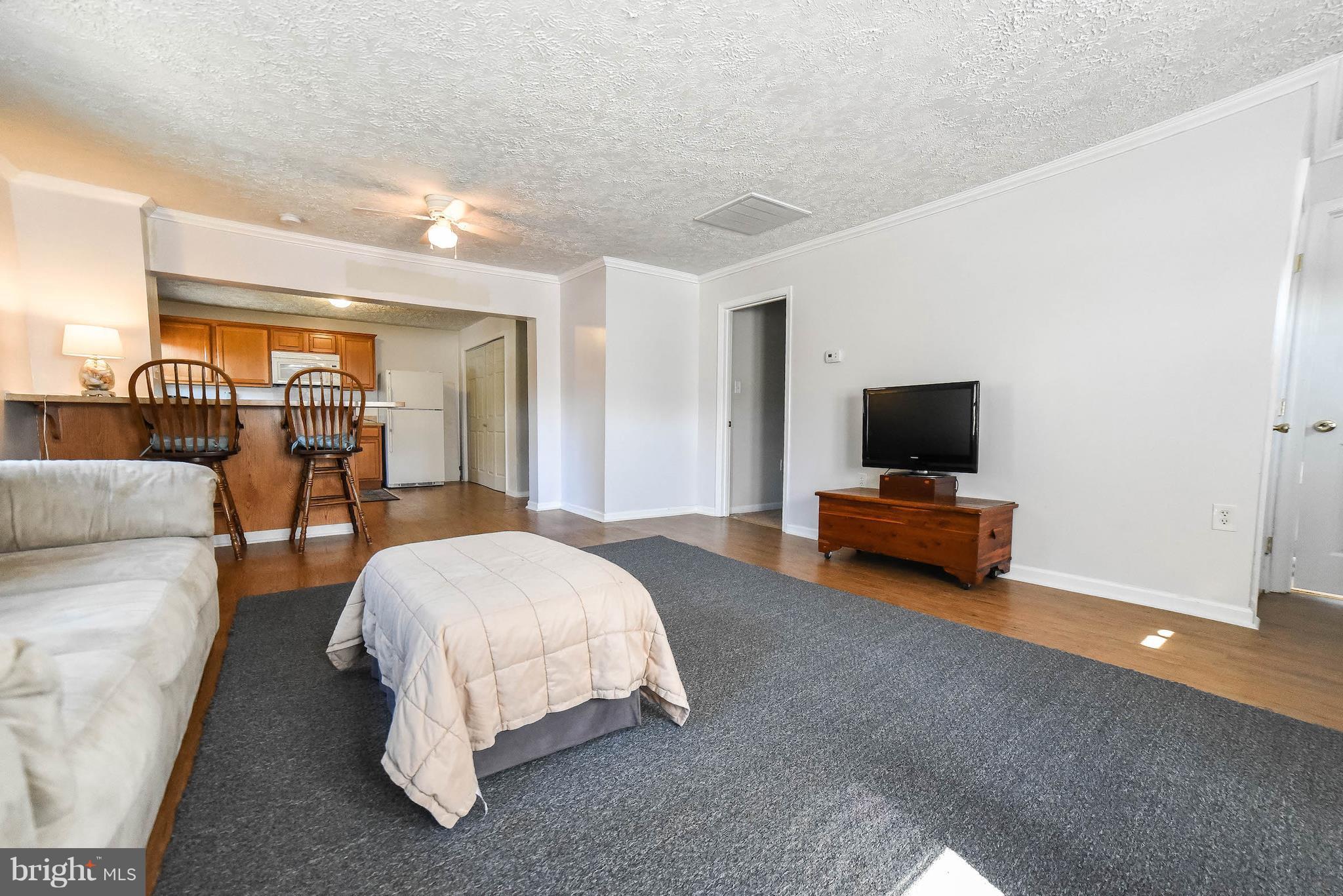 14977 Rock Point Road Newburg, MD 20664 - Photo 7 of 18 Living Room