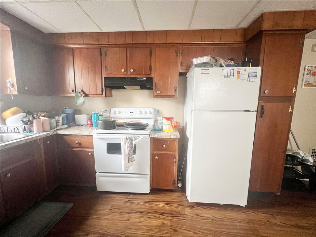 349 Rosewood Terrace Rochester, NY 14609 - Photo 9 of 13