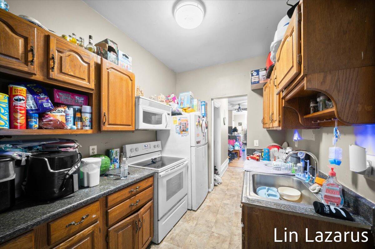 22 Wager Place Ionia, MI 48846 - Photo 9 of 35 09-DSC_1108 - Copy