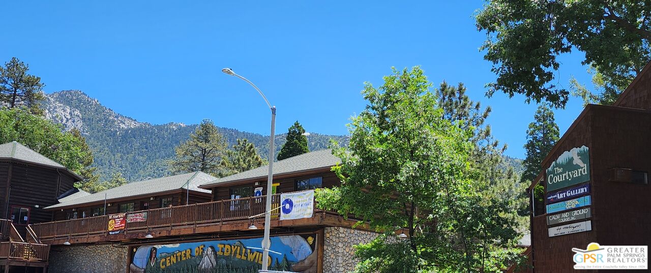 54240 Ridgeview Drive Idyllwild, CA 92549 - Photo 4 of 27 Gallery Image 4