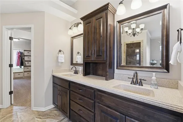 $735,000 | 14855 Northwest 61st Street, Parkville, MO 64152