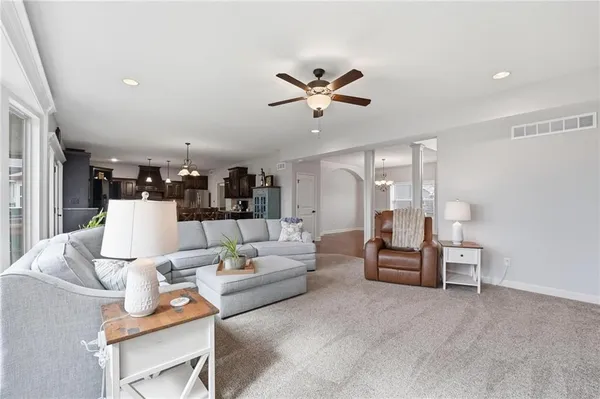 $735,000 | 14855 Northwest 61st Street, Parkville, MO 64152