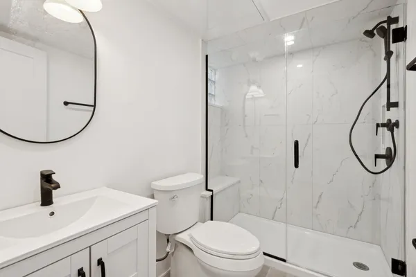 $4,000 | 4345 North Lincoln Avenue, Unit 2, Chicago, IL 60618