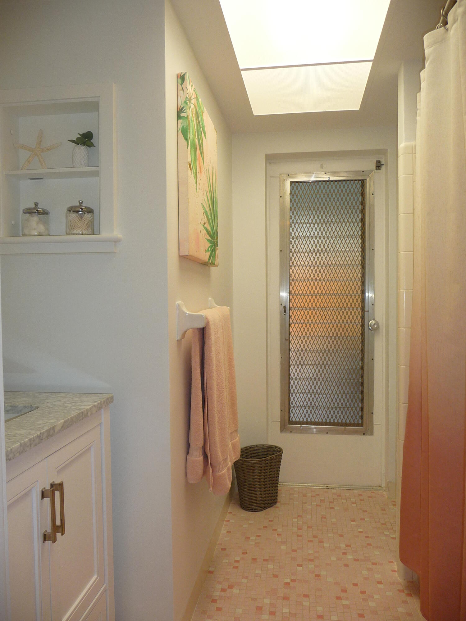 1331 Southwest 12th Street Boca Raton, FL 33486 - Photo 37 of 50 CABANA BATHROOM WITH TUB/SHOWER