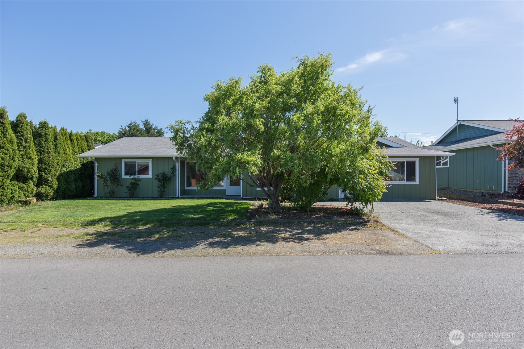 717 East Spruce Street Sequim, WA 98382 - Photo 24 of 40