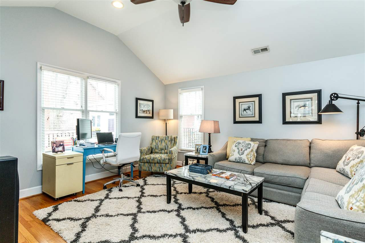 1810 Fairview Road Raleigh, NC 27608 - Photo 14 of 30 Den/Family/Great Room