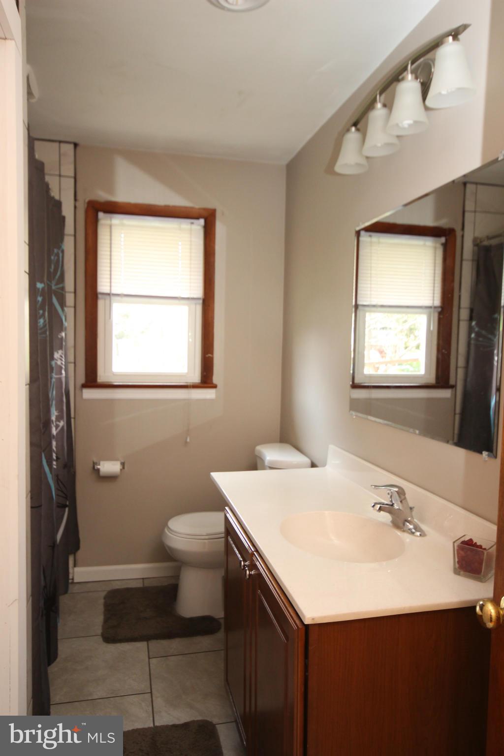 76 George Street Taneytown, MD 21787 - Photo 16 of 22 Bath