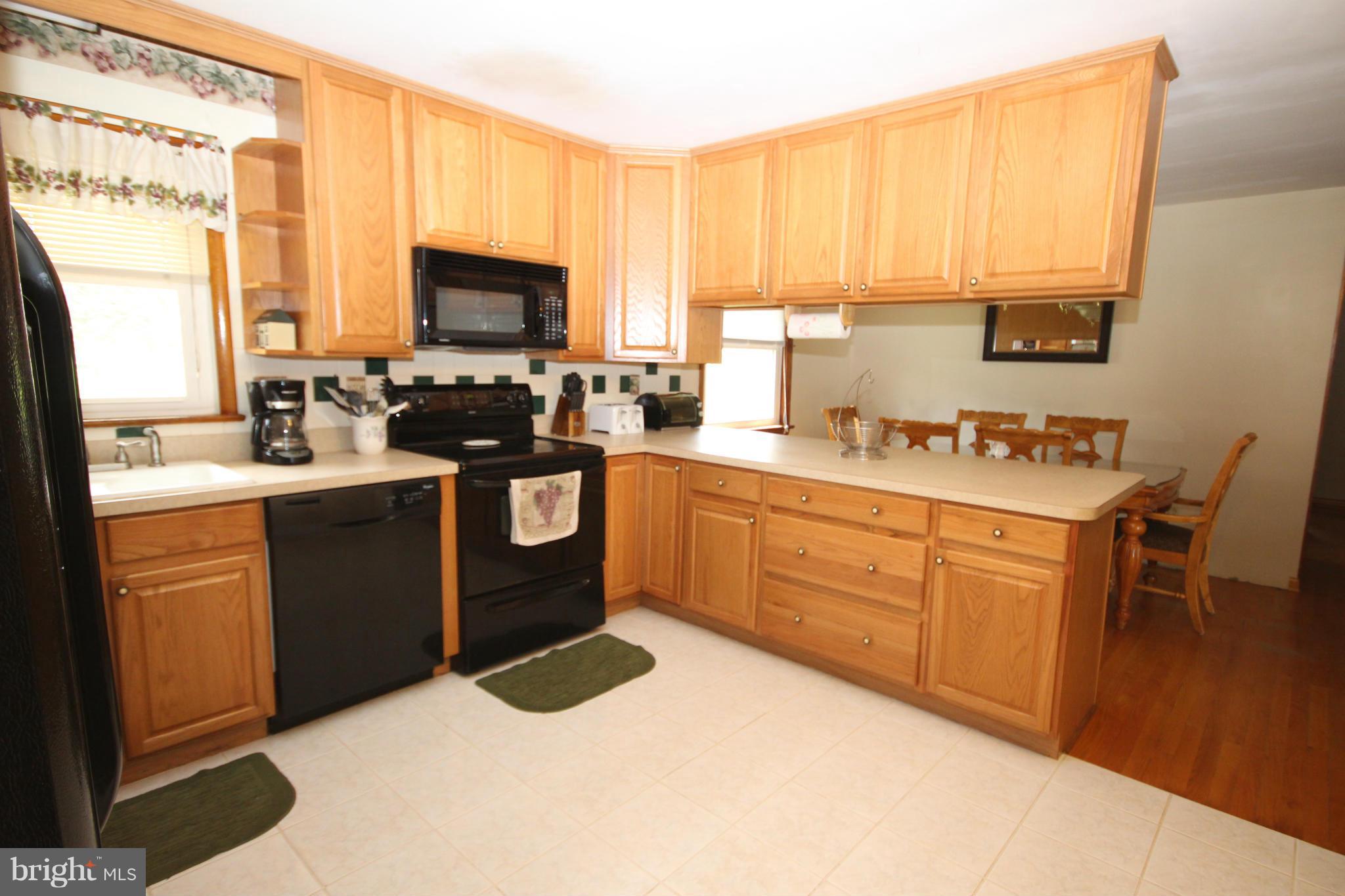 76 George Street Taneytown, MD 21787 - Photo 7 of 22 Kitchen