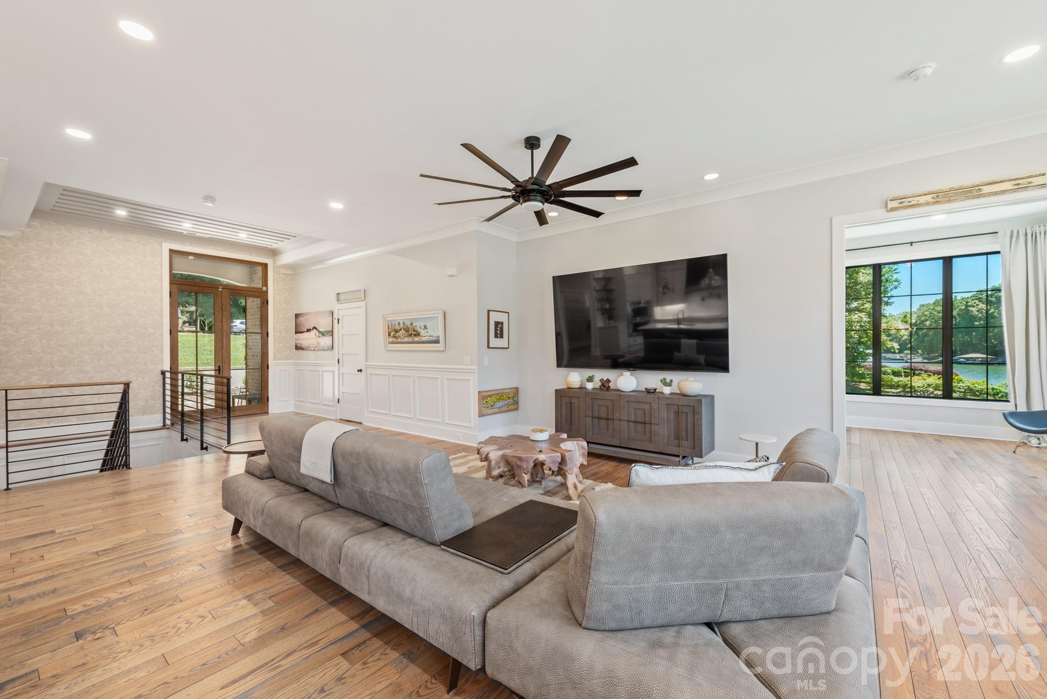 Gallery Image 6