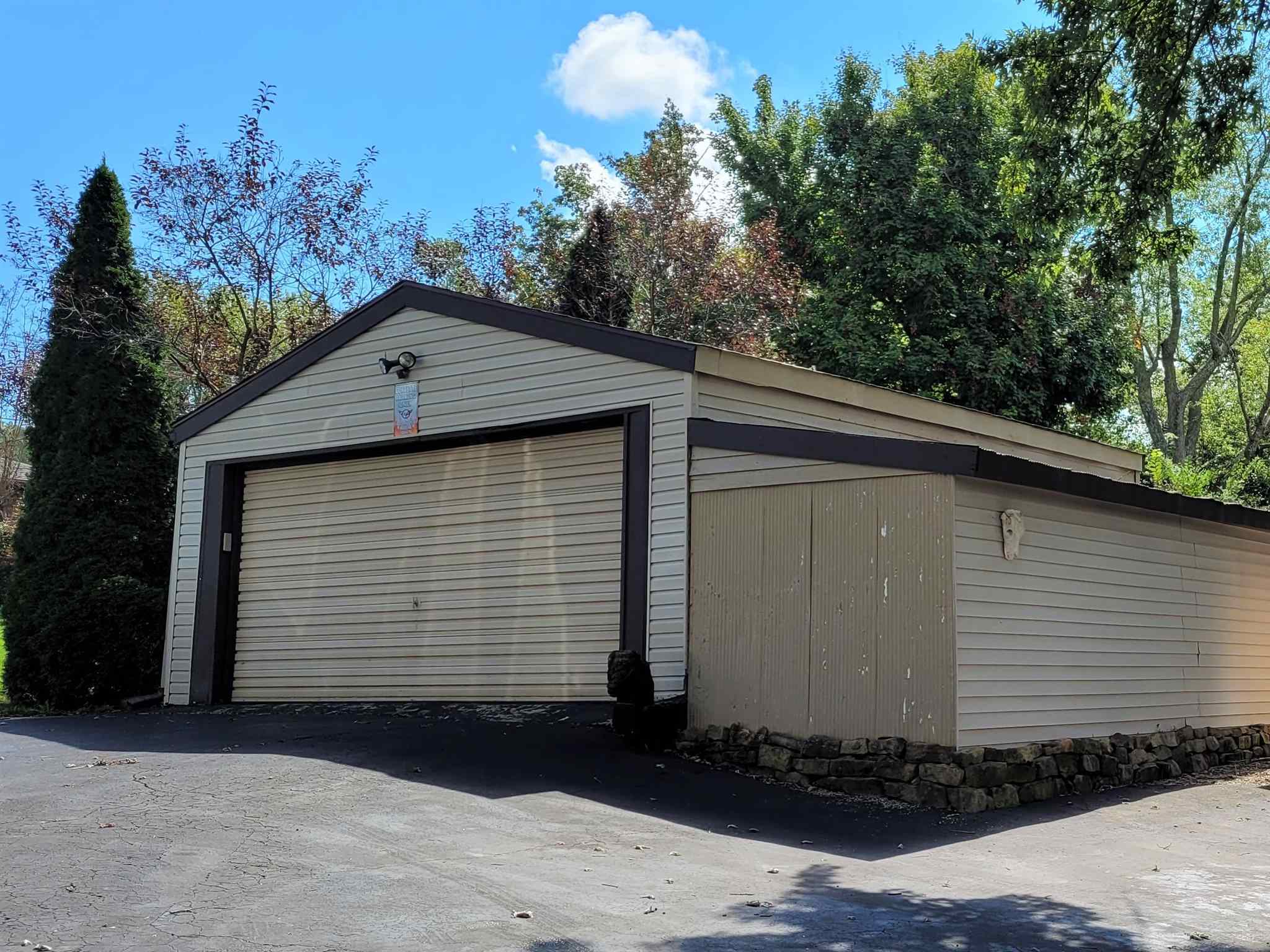 2614 South Leonard Springs Road Bloomington, IN 47403 - Photo 28 of 30 Gallery Image 28