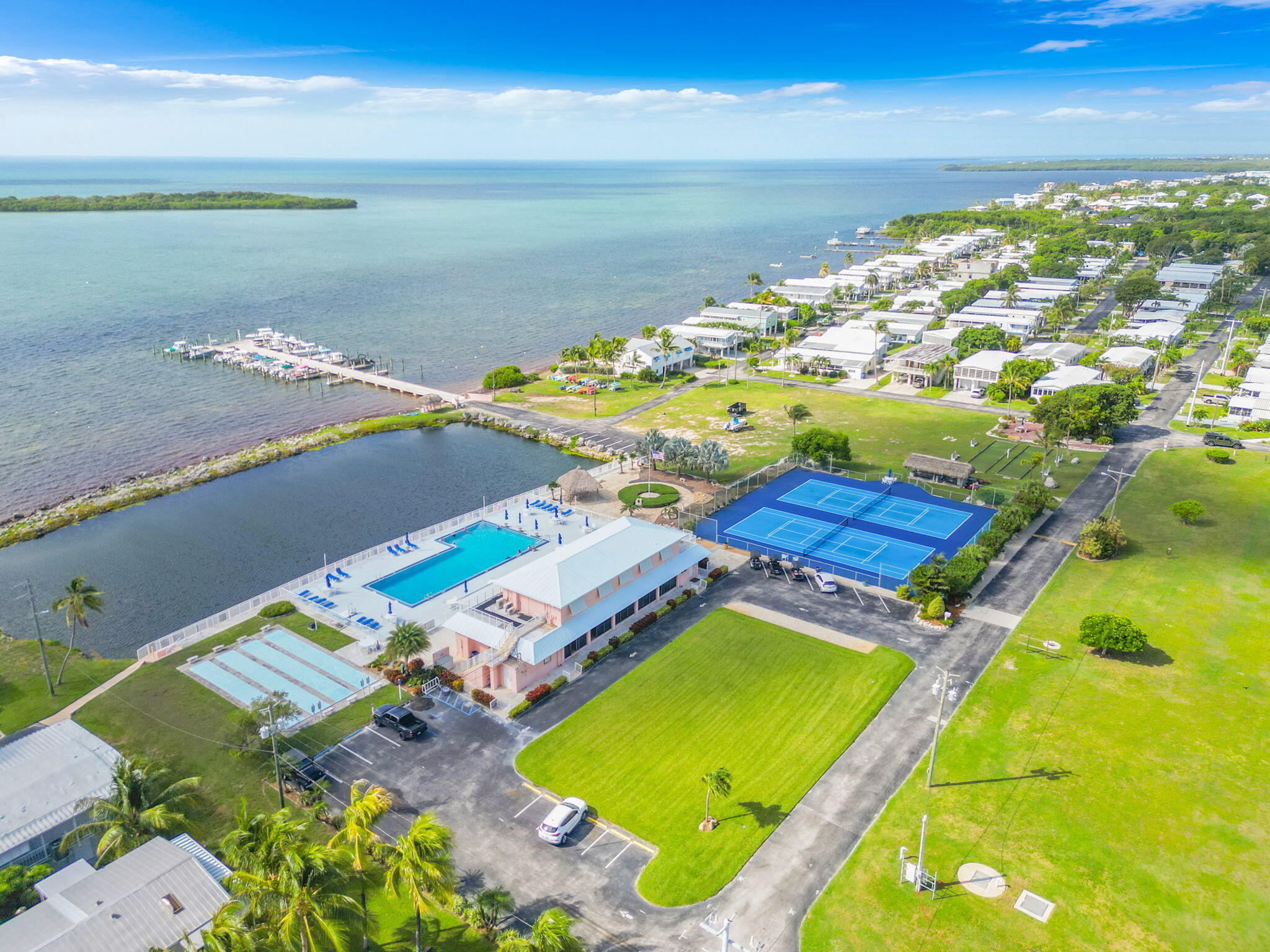 922 South Silver Circle Key Largo, FL 33037 - Photo 2 of 48 51-web-or-mls-922Silver-51