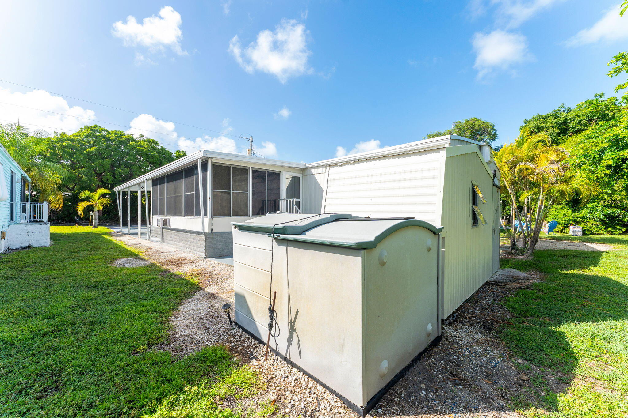 922 South Silver Circle Key Largo, FL 33037 - Photo 33 of 48 32-web-or-mls-922Silver-32