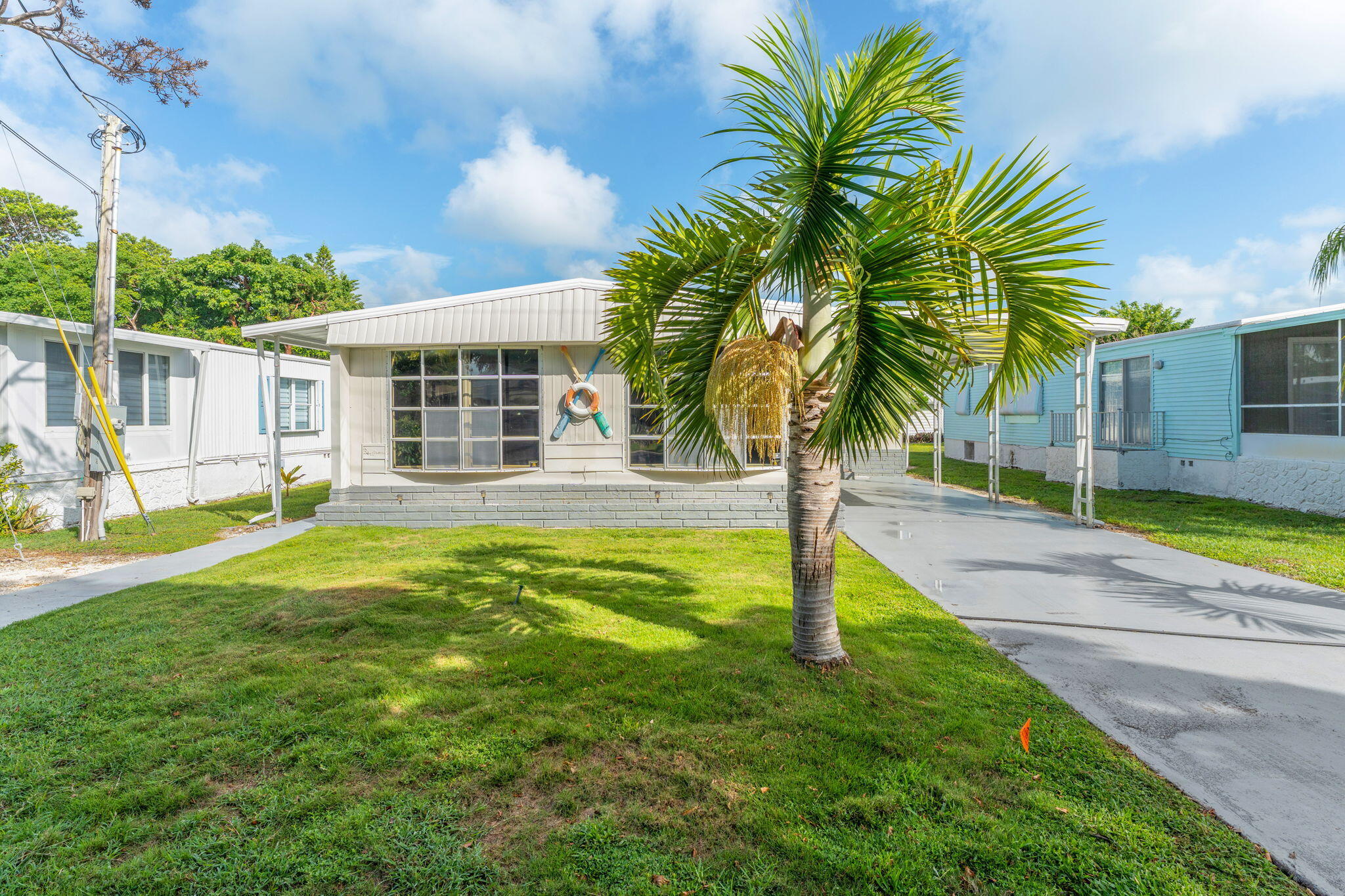 922 South Silver Circle Key Largo, FL 33037 - Photo 4 of 48 1-web-or-mls-922Silver-2