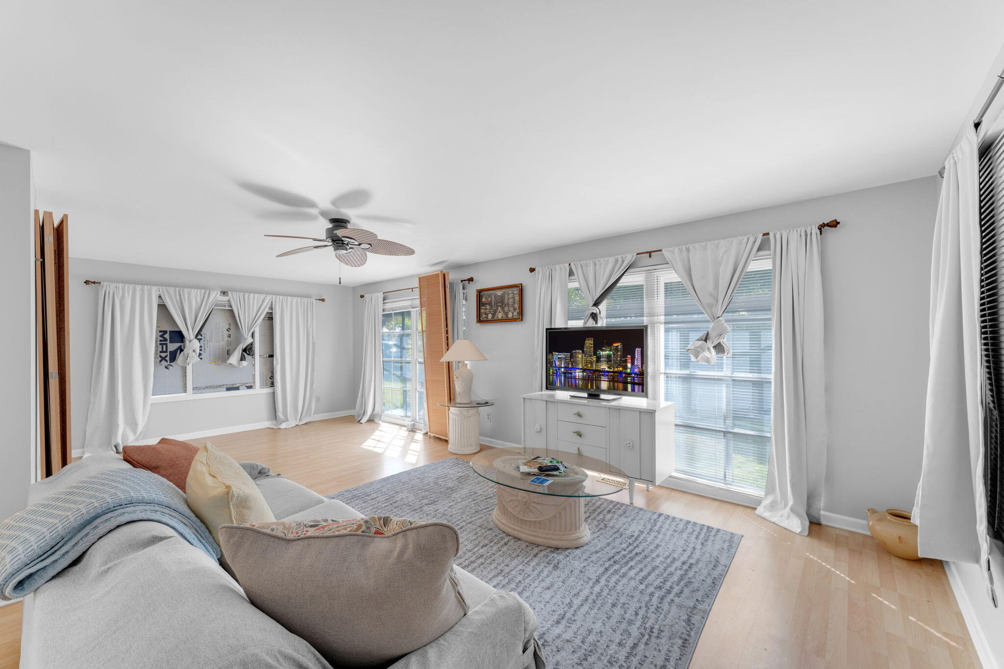 922 South Silver Circle Key Largo, FL 33037 - Photo 10 of 48 9-web-or-mls-922Silver-9