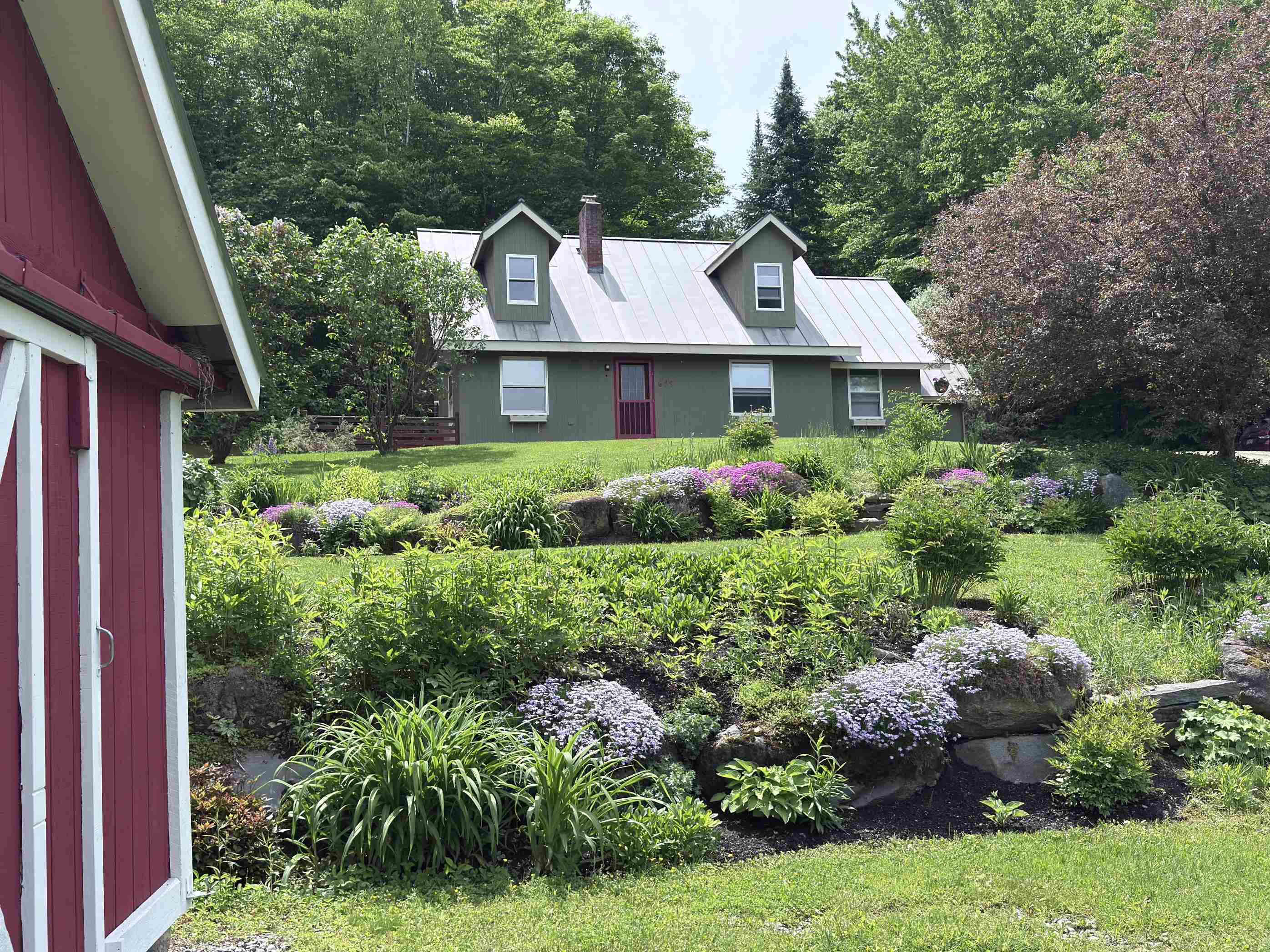 699 Glen Brook Road Stowe, VT 05672 - Photo 4 of 28
