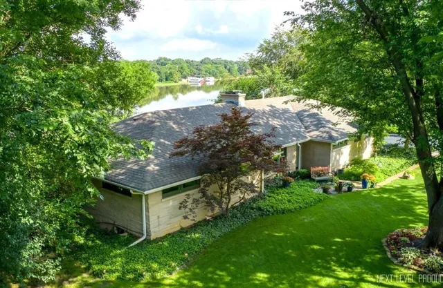 $1,000,000 | 31 3n697 Rte Street, St. Charles, IL 60174