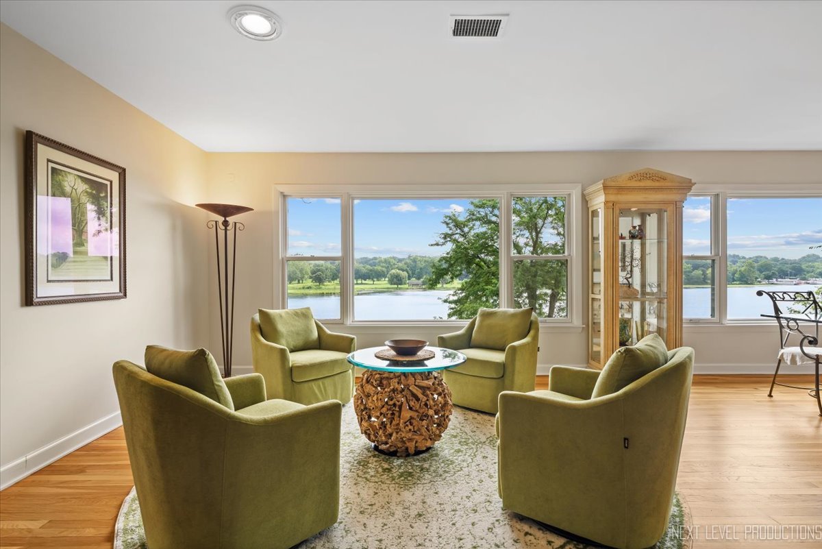 31 3n697 Rte Street St. Charles, IL 60174 - Photo 6 of 49