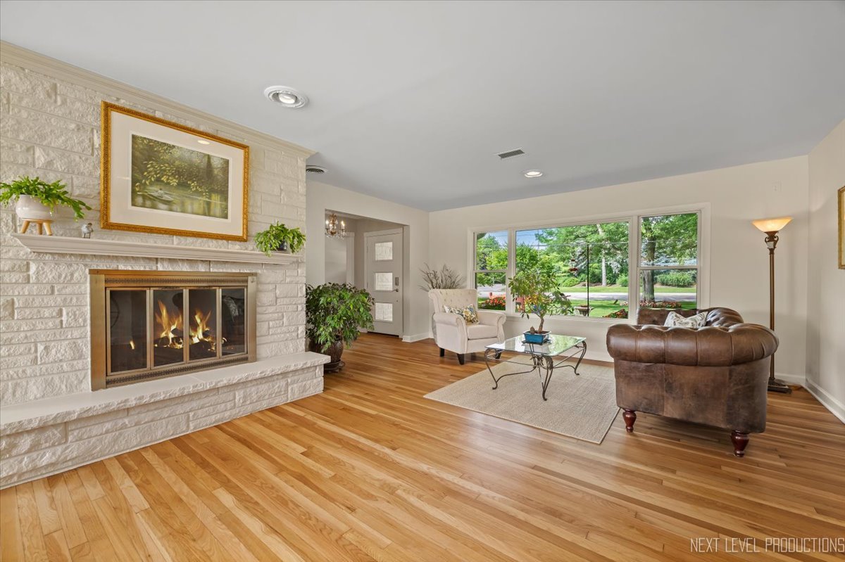 31 3n697 Rte Street St. Charles, IL 60174 - Photo 9 of 49