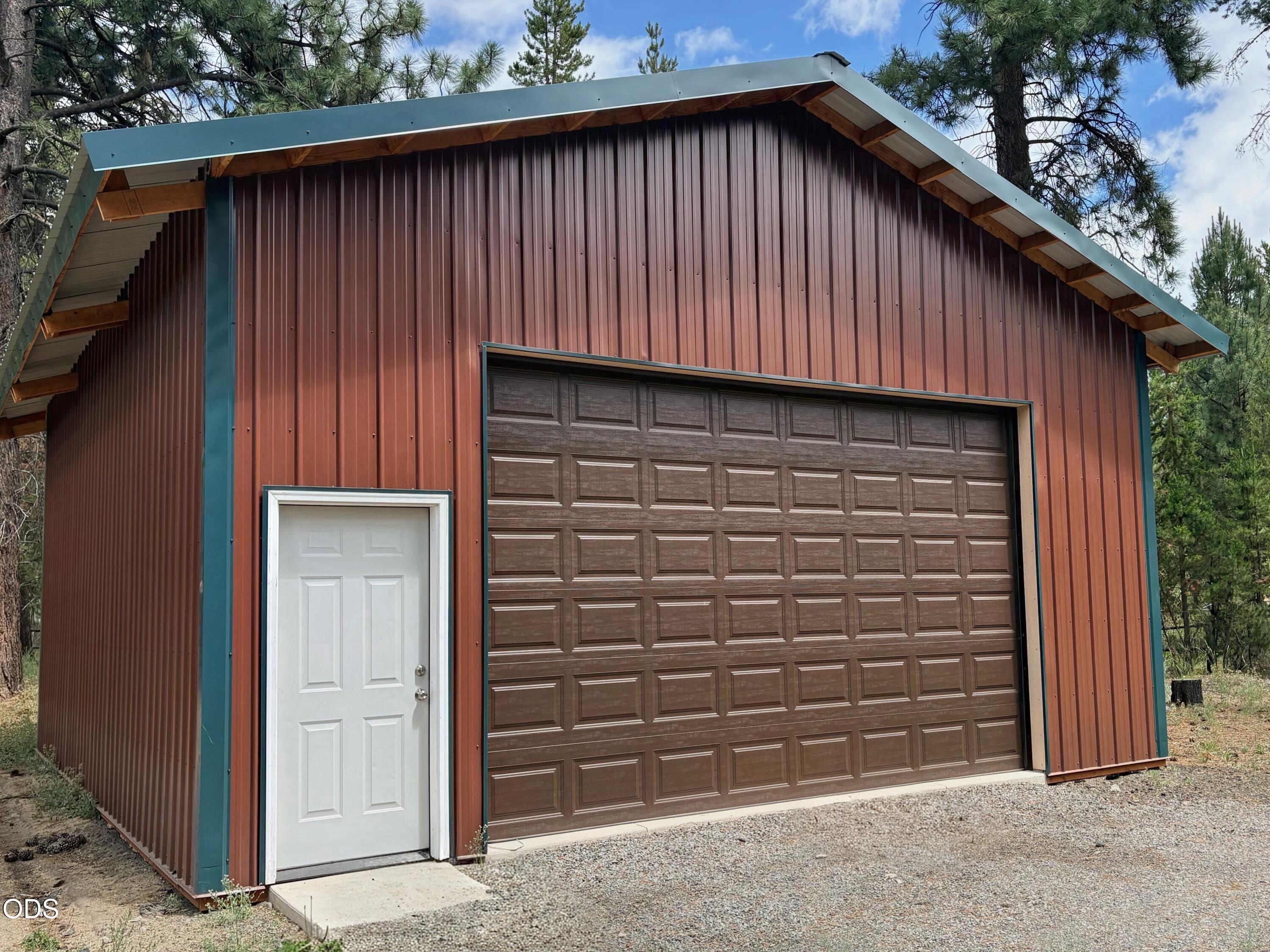 15934 Fir Road La Pine, OR 97739 - Photo 1 of 21
