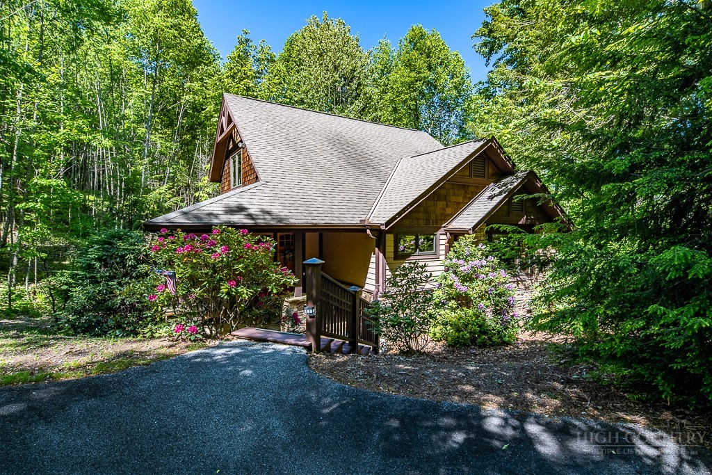 485 Woodlake Loop Road Elk Park, NC 28622 - Photo 1 of 44 a view of outdoor space and yard