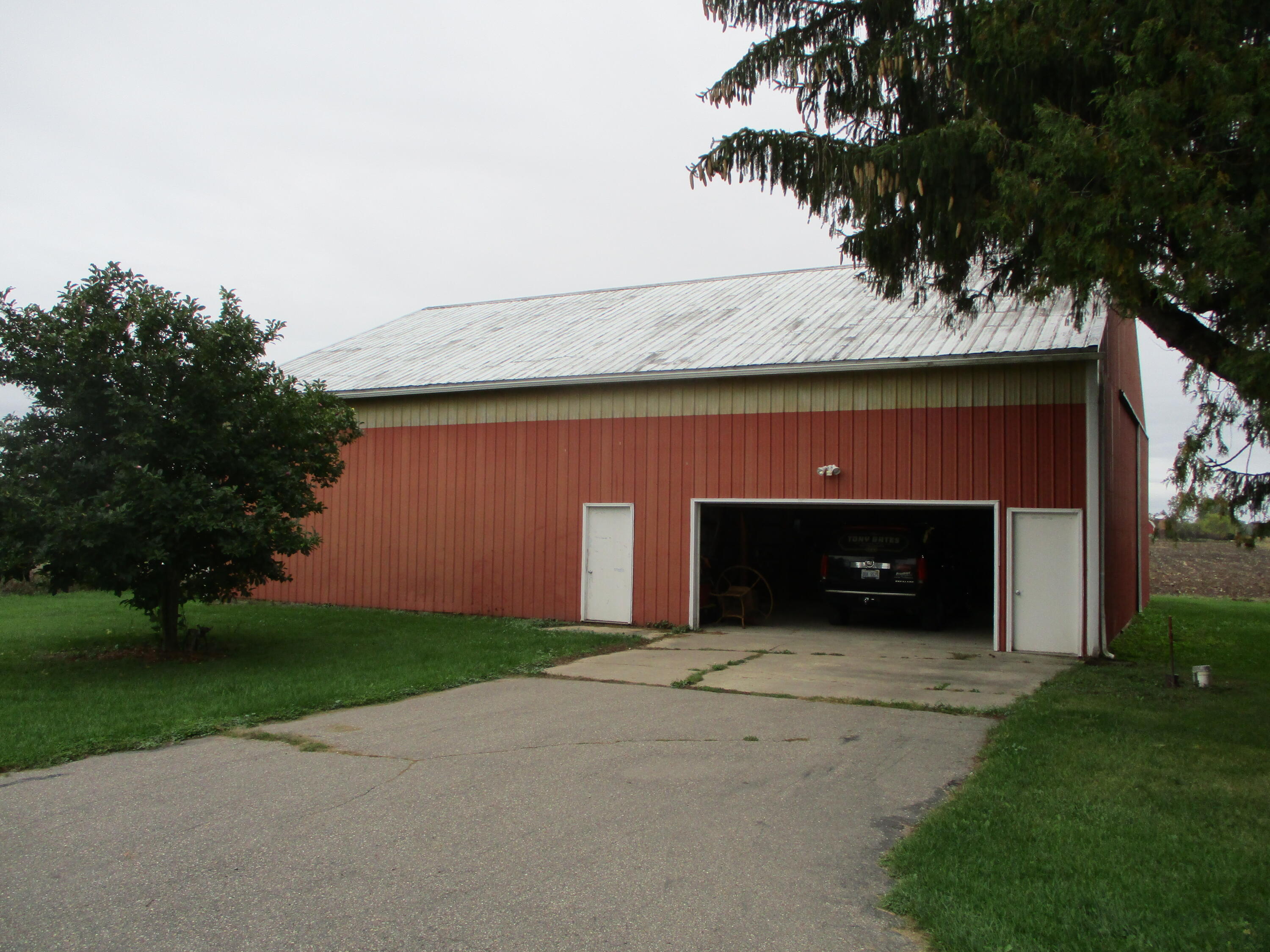 17501 Cannonsville Road Pierson, MI 49339 - Photo 4 of 41 IMG_3894