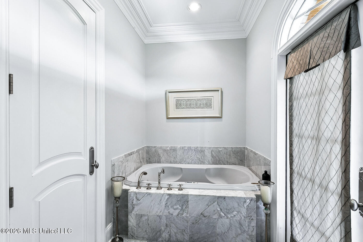 242 Carey Byrd Road Carriere, MS 39426 - Photo 27 of 65 Jack & Jill bath