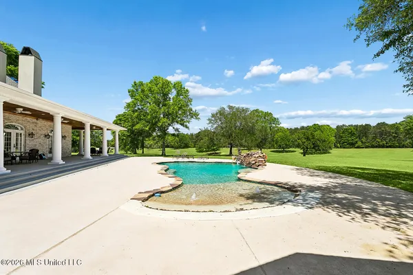 $1,620,000 | 242 Carey Byrd Road, Carriere, MS 39426