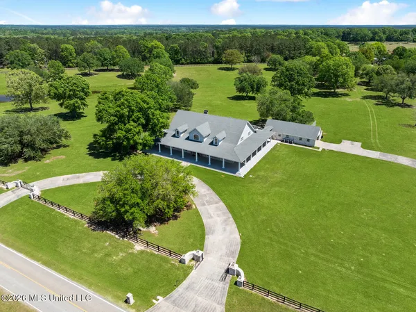 $1,620,000 | 242 Carey Byrd Road, Carriere, MS 39426