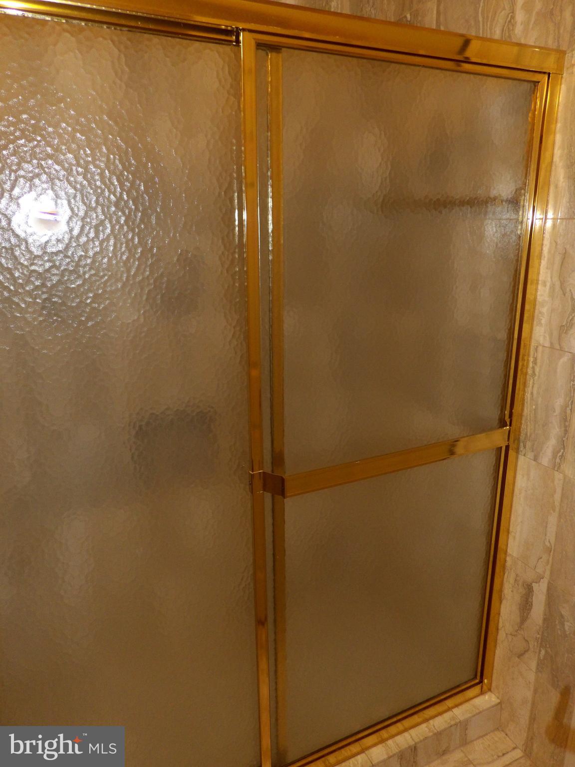 3801 Canterbury Road, Unit 704 Baltimore, MD 21218 - Photo 23 of 37 2nd Bathroom
