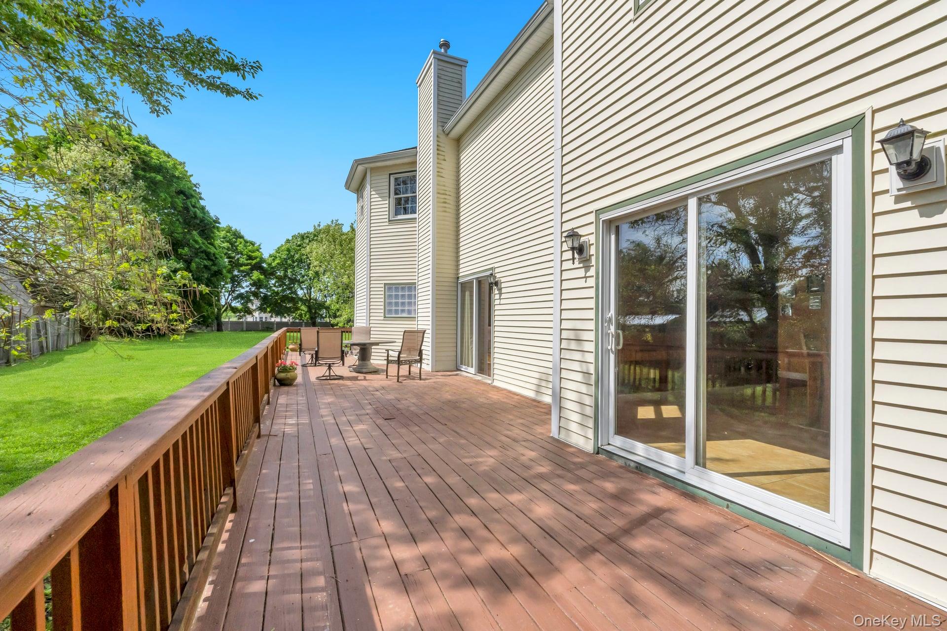 506 Moriches-Middle Island Road Manorville, NY 11949 - Photo 11 of 50