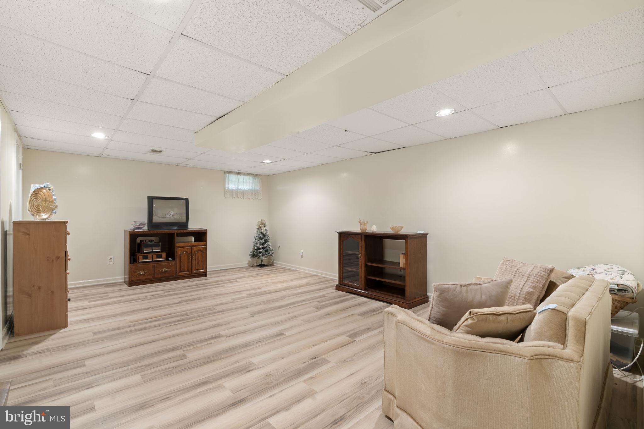 25 Ruth Road Brookhaven, PA 19015 - Photo 13 of 27