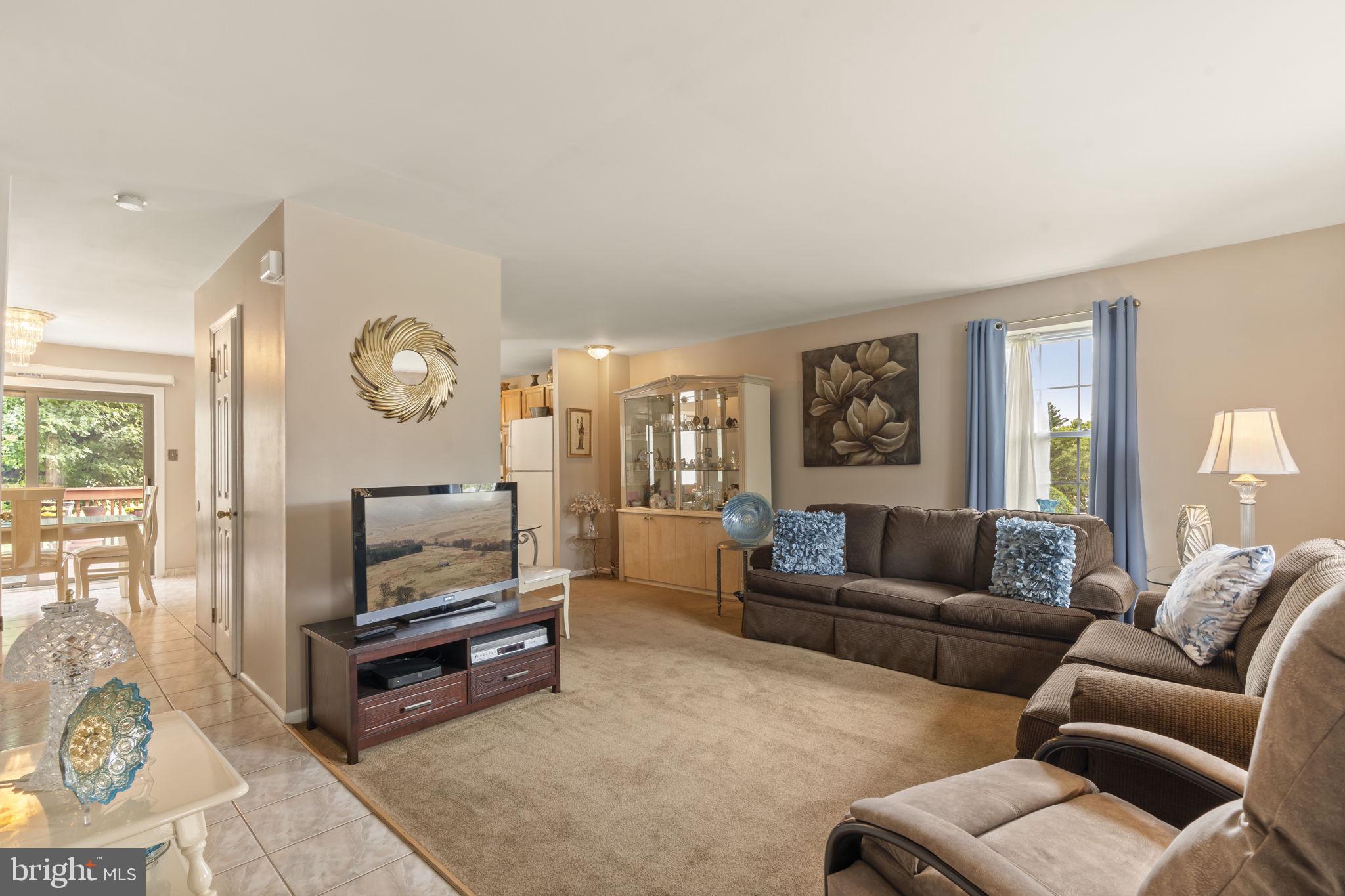 25 Ruth Road Brookhaven, PA 19015 - Photo 7 of 27