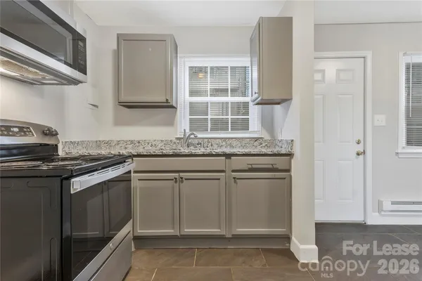 $1,100 | 321 South Gardner Avenue, Unit 2, Charlotte, NC 28208
