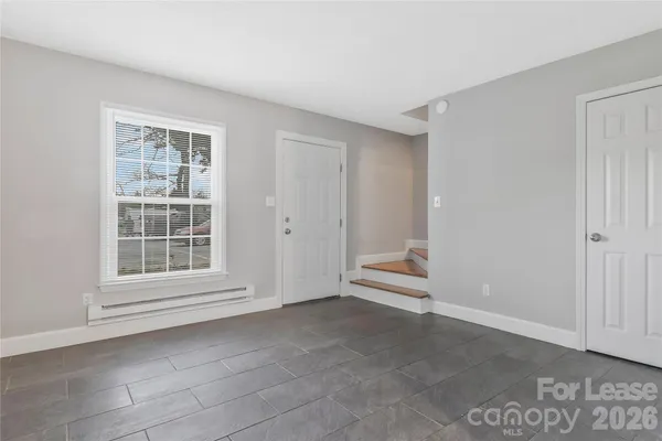 $1,100 | 321 South Gardner Avenue, Unit 2, Charlotte, NC 28208