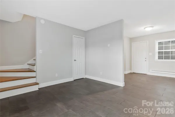 $1,100 | 321 South Gardner Avenue, Unit 2, Charlotte, NC 28208