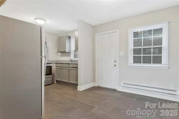 $1,100 | 321 South Gardner Avenue, Unit 2, Charlotte, NC 28208